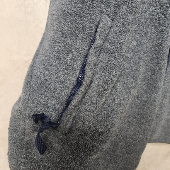 Ozark Trail Men's Front Zip Gray Vest with Black Trim Size Medium - Picture 6 of 10